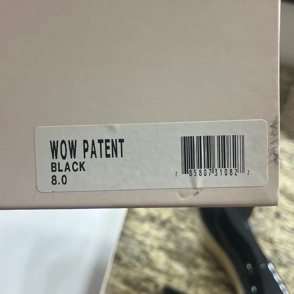 Chinese Laundry Black Patent Platform Pumps 8 - Picture 7 of 8